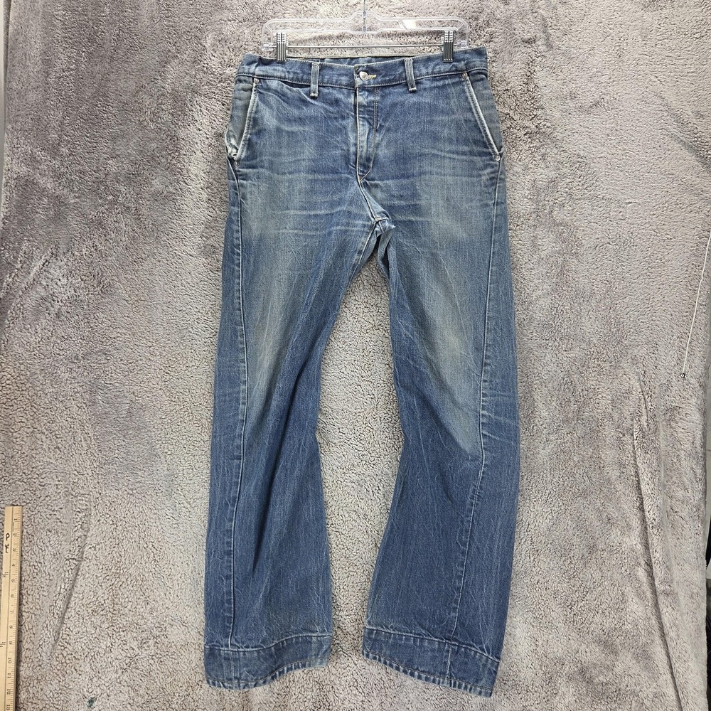 Vintage Levis Engineered Jeans Mens Blue Twisted Medium Wash Zip Fly Fits 34x30